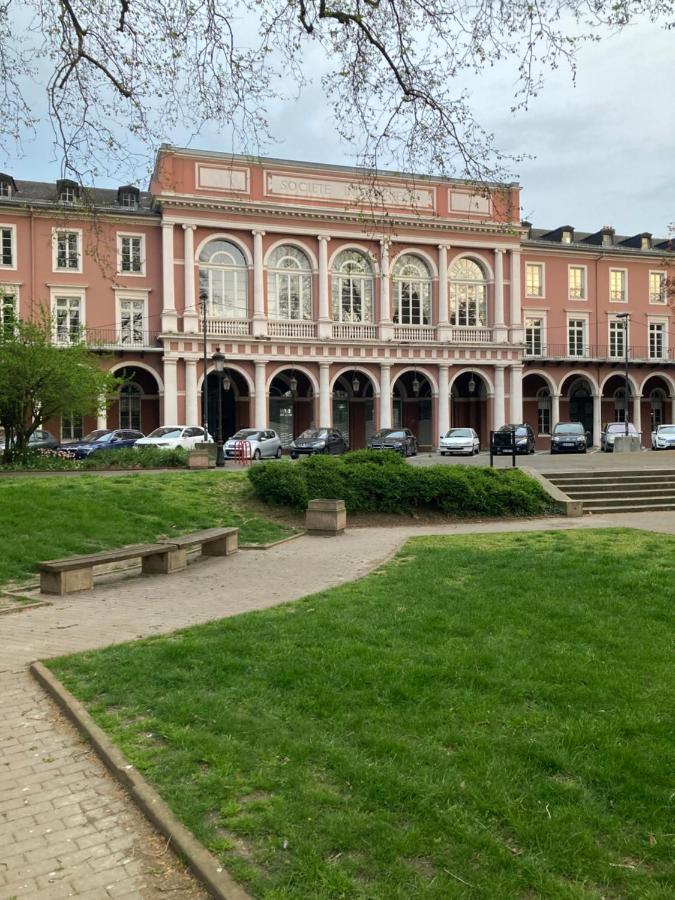 King Size Lounge 76M2 De Confort Au Centre Ville Mulhouse Exterior foto